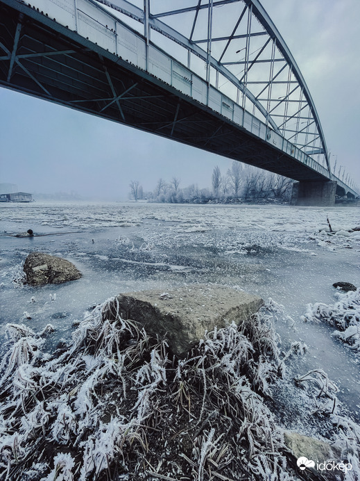 A befagyott Tisza... 7.