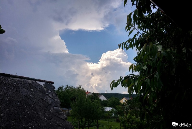 Észlelési fényképek