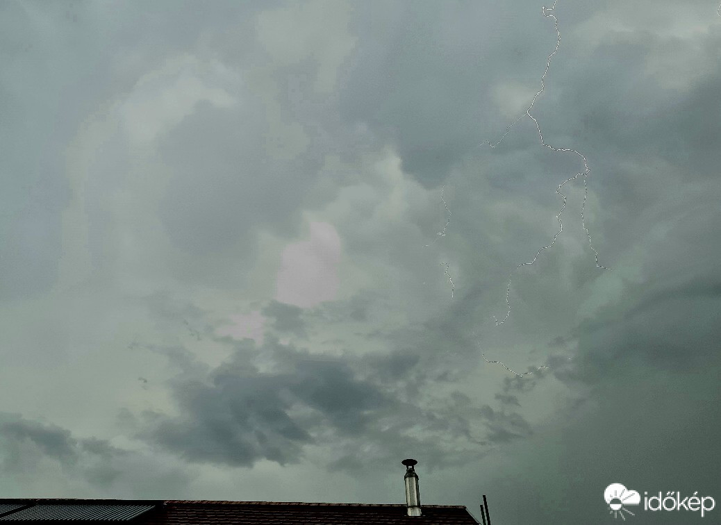 Észlelési fényképek