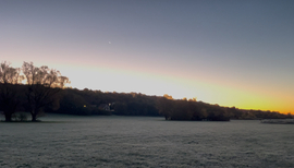 -3°C, Hold és Vénusz Gyúrón napkeltekor