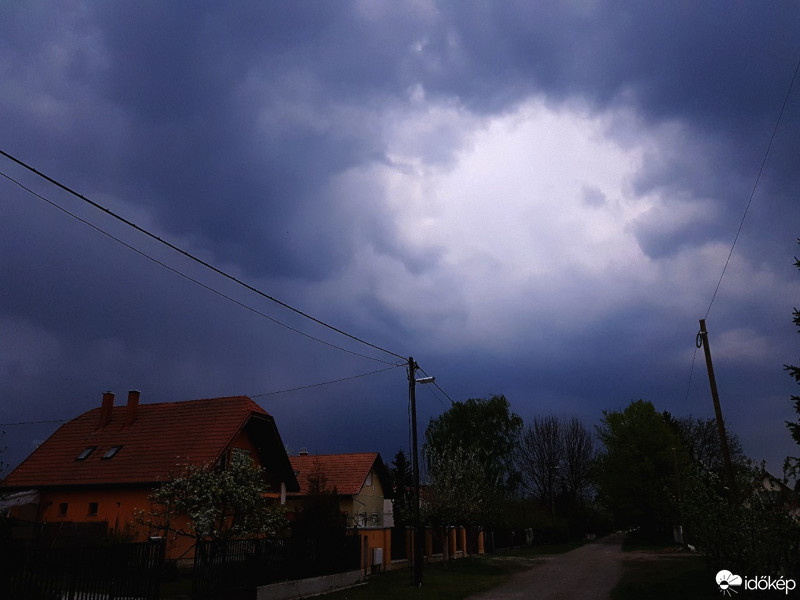 Észlelési fényképek