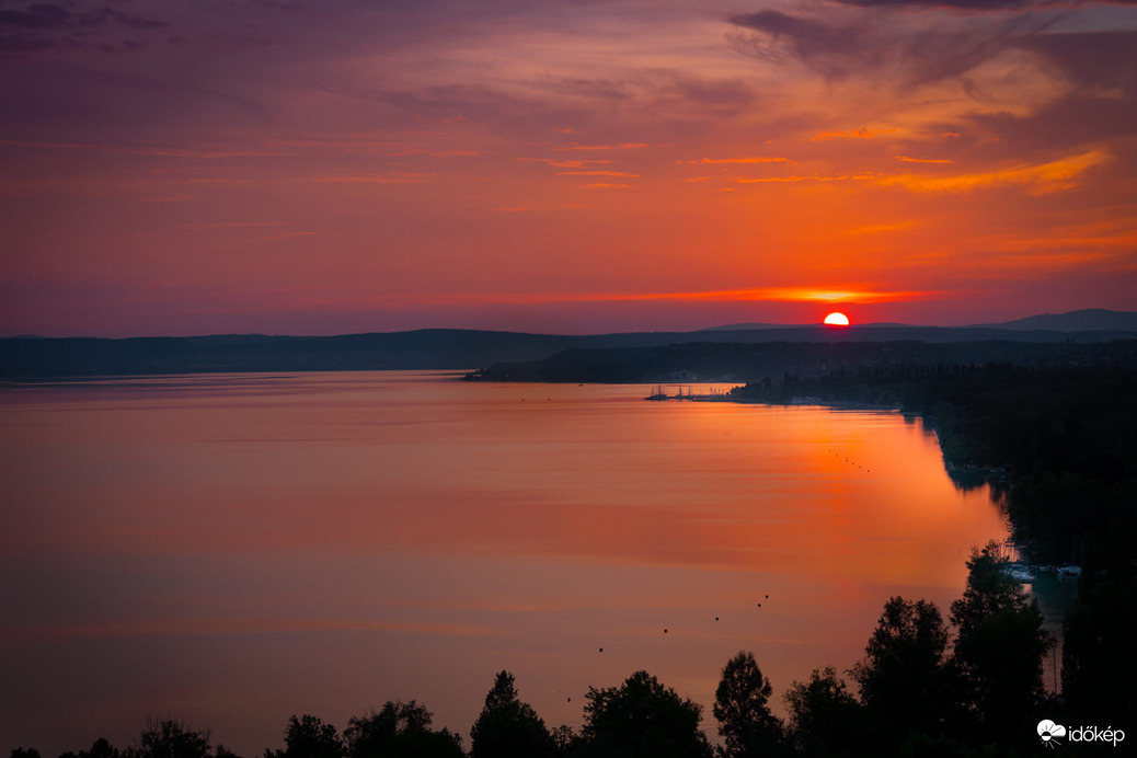 Balatonakarattyai Naplemente