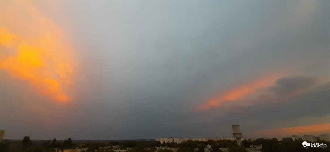 Szeged, alkonyban izzó kelet és nyugat :)
