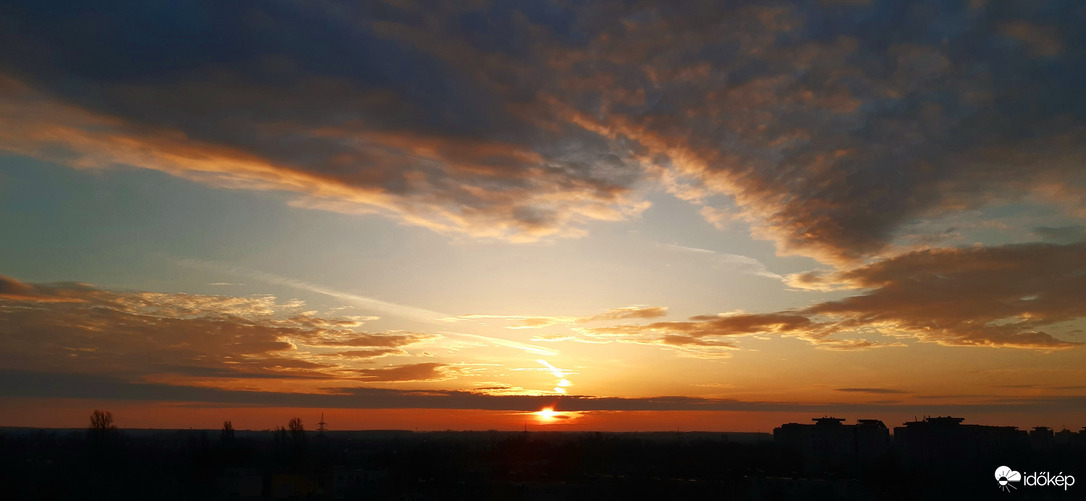 Szeged. Engedett a fagy a szorításából 2°C