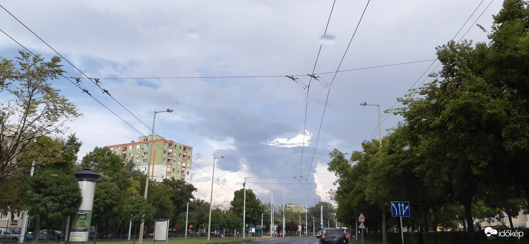 Szeged zivatarfelhő autóbó