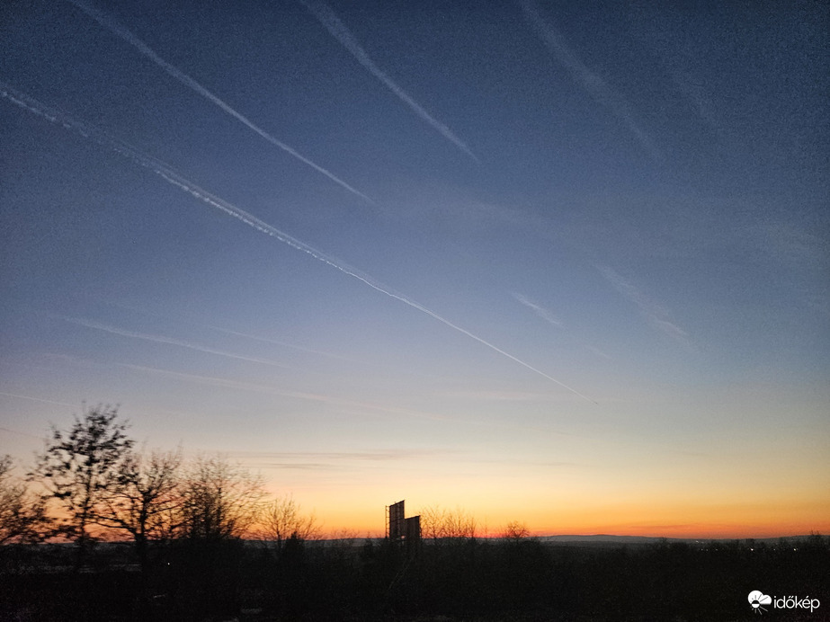 Észlelési fényképek