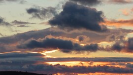 Magasra fújta a kalapot a szél. :D