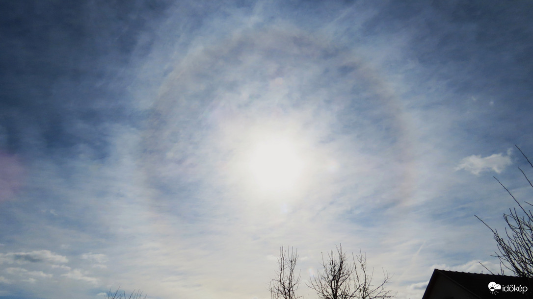 Délelőtti naphaló.