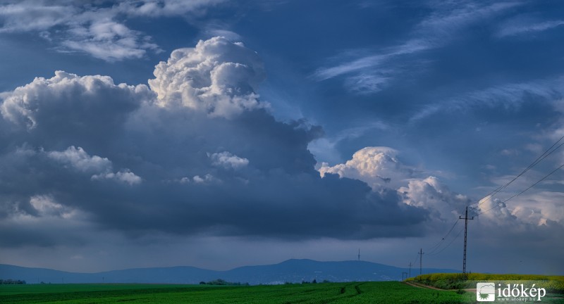 Májusi gomolygás...