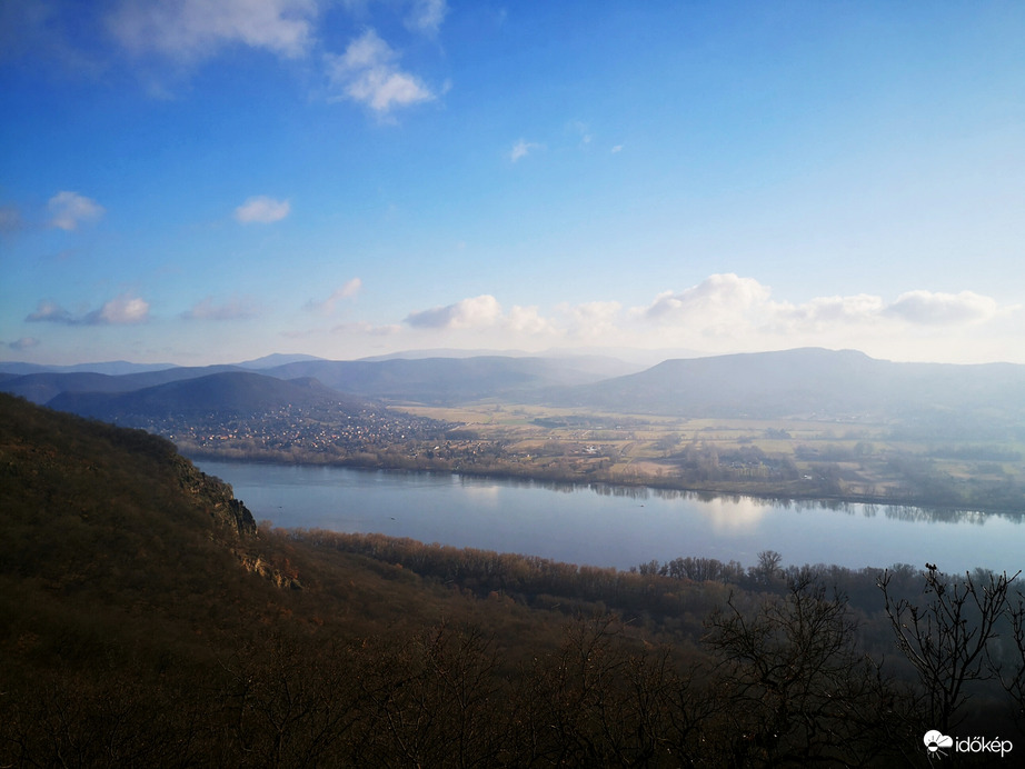 Kilátás a Burdáról a Szamár-hegy irányába