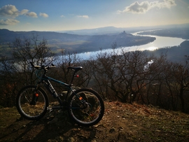 Kilátás a Burdáról Esztergom irányába