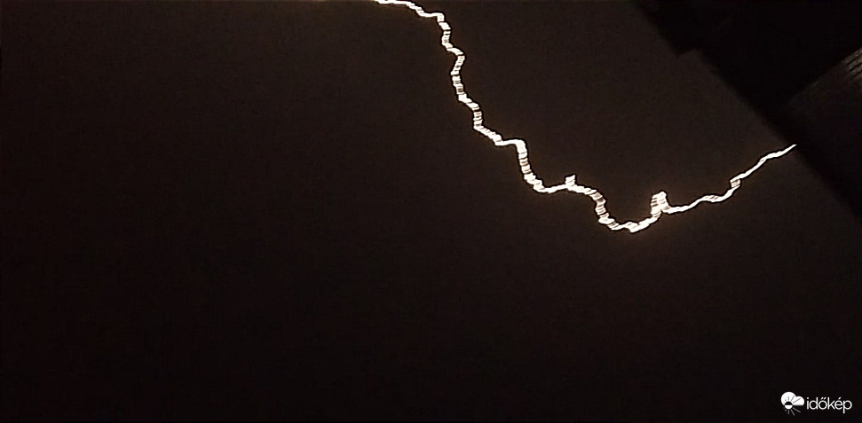 06. 21. - zivatarrendszer