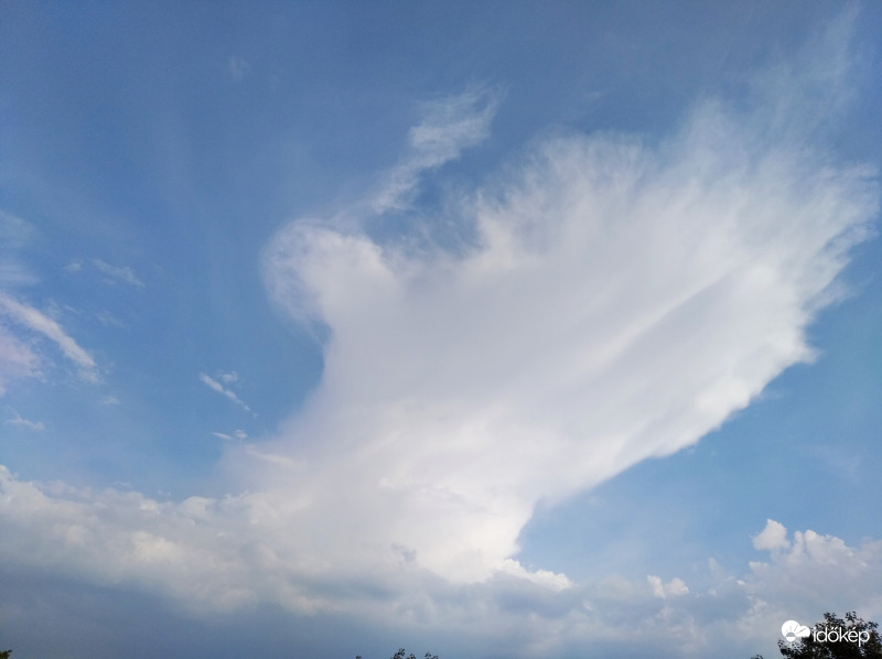 Szihalom zivatarfelhő