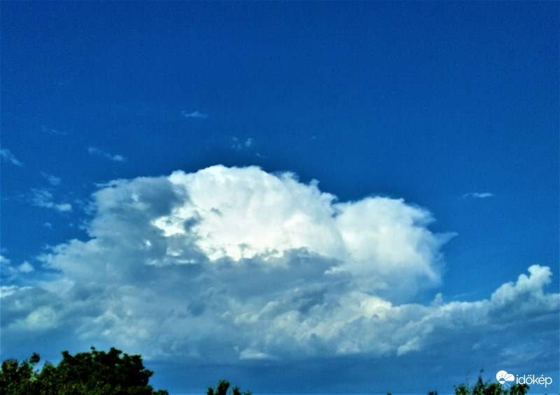 Zivatar a távolban 2.