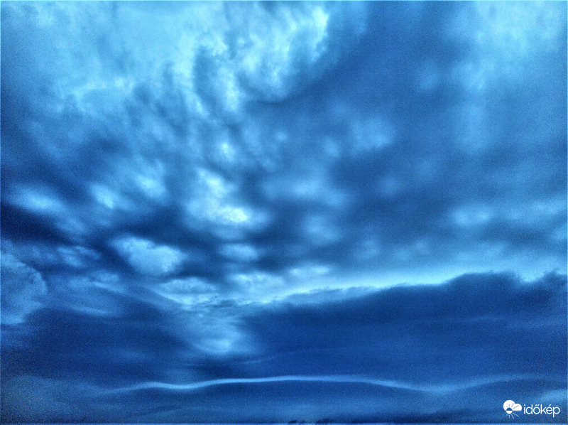 Zivatarrendszer érkezése