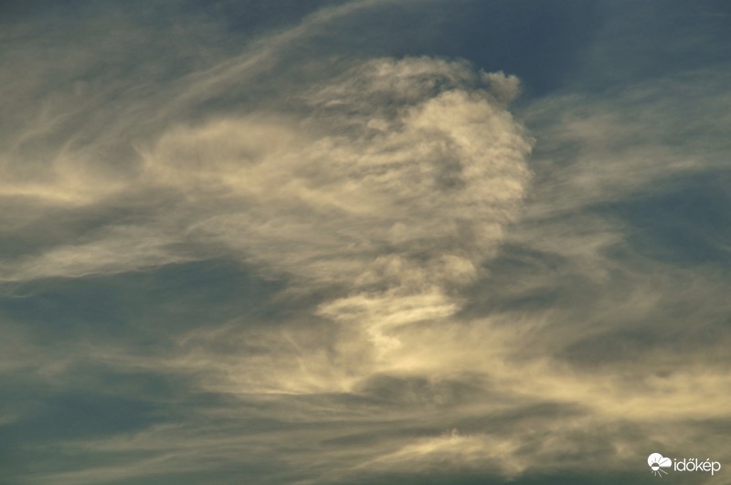 Felhő szívecske :)