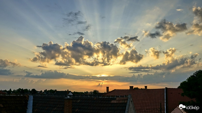 Ma reggeli fényélmény. (1)