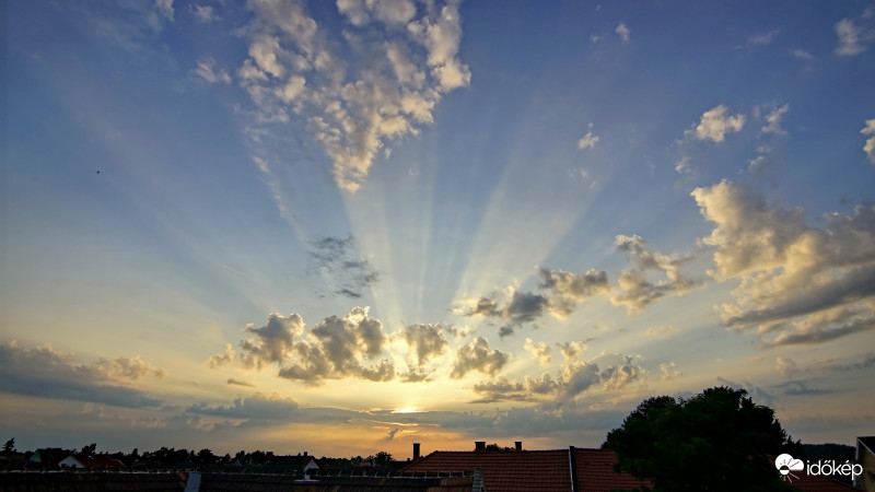 Ma reggeli fényélmény. (2)