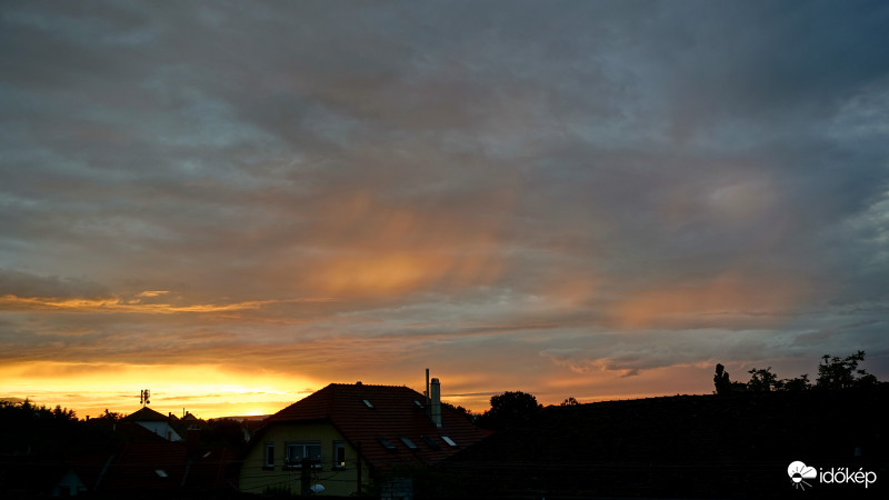 Alkonyati záporfény (2)