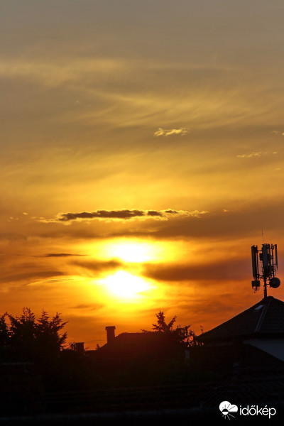 A naplemente színei. (2)