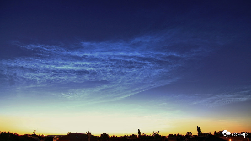 Alkonyati NLC!!! 2020-07-05 Az idei eddigi leglátványosabb világító felhő Soroksárról!