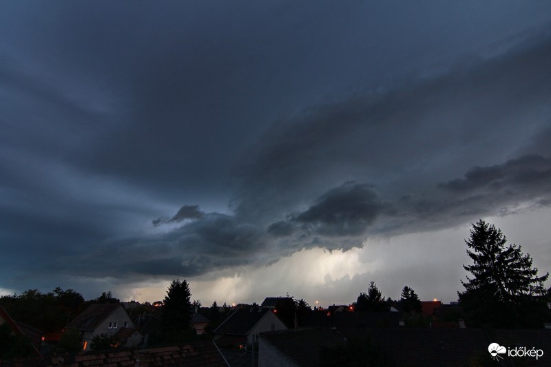 Felhőszakadás!