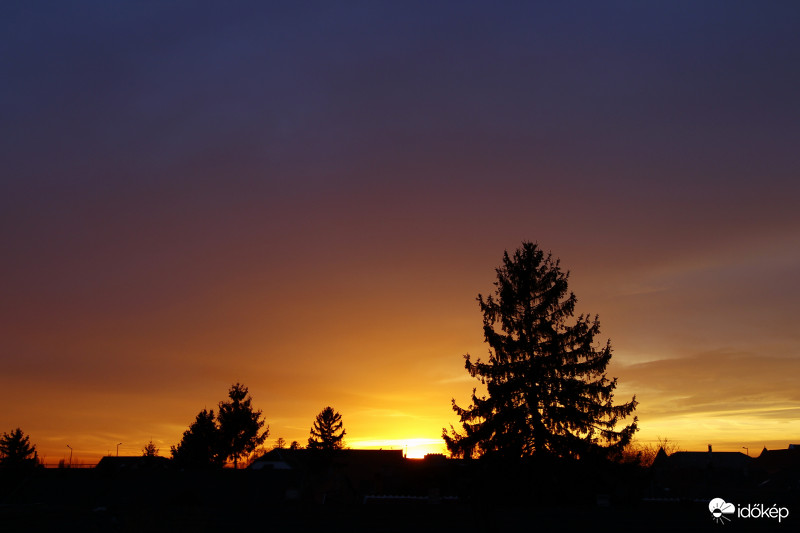 Alkonyati záporfény.