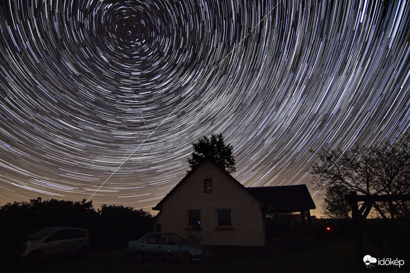 Tiszaalpári tavaszi éjszakák. (2018-04-20/22)  Csodálatos ég kevés meteorral.
