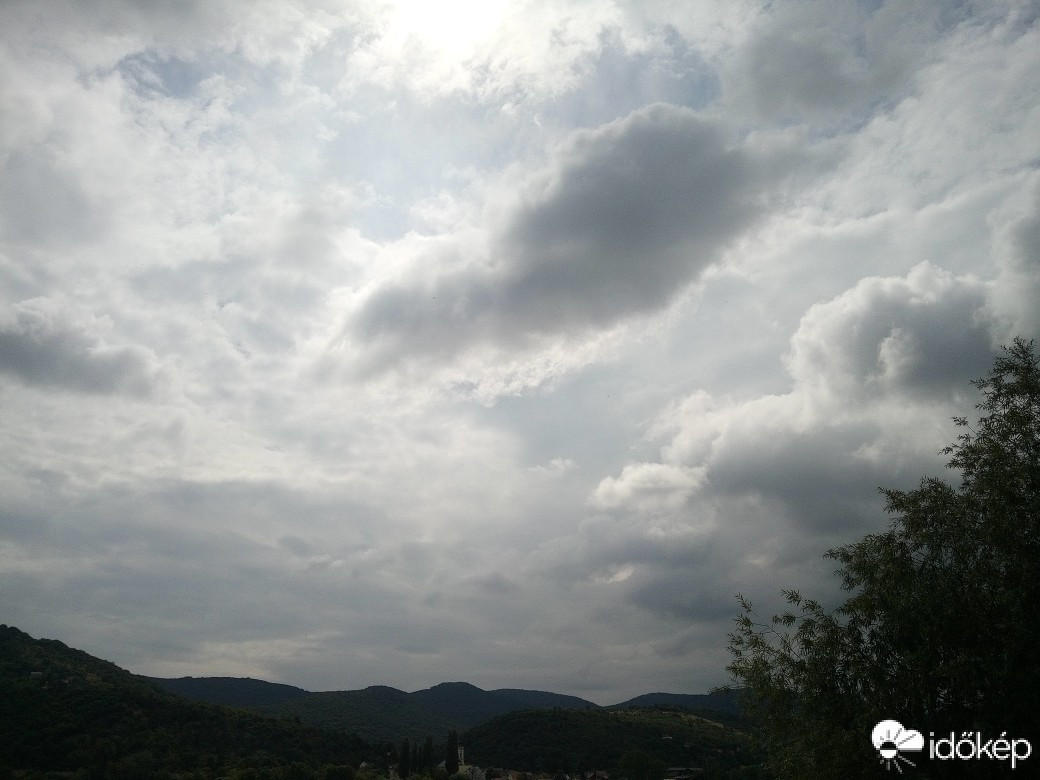 Észlelési fényképek