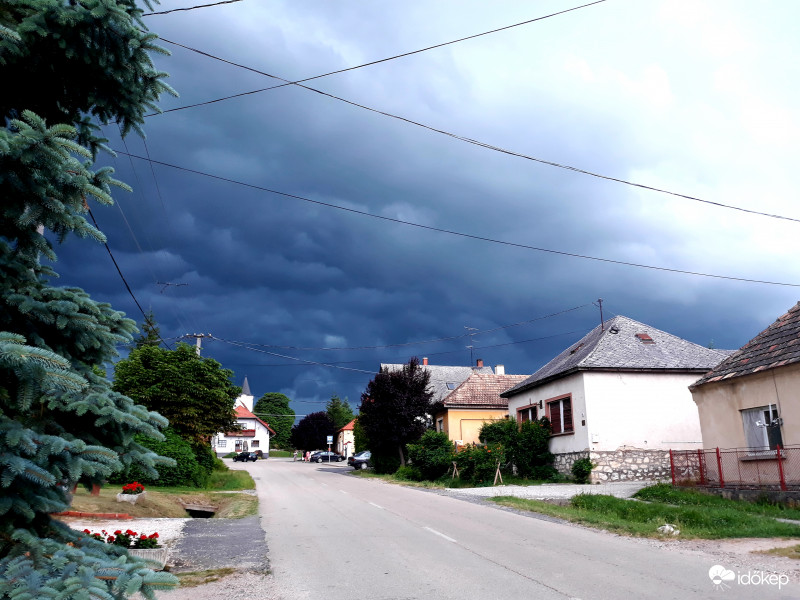 Észlelési fényképek