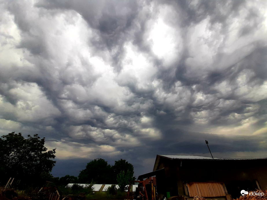 Észlelési fényképek