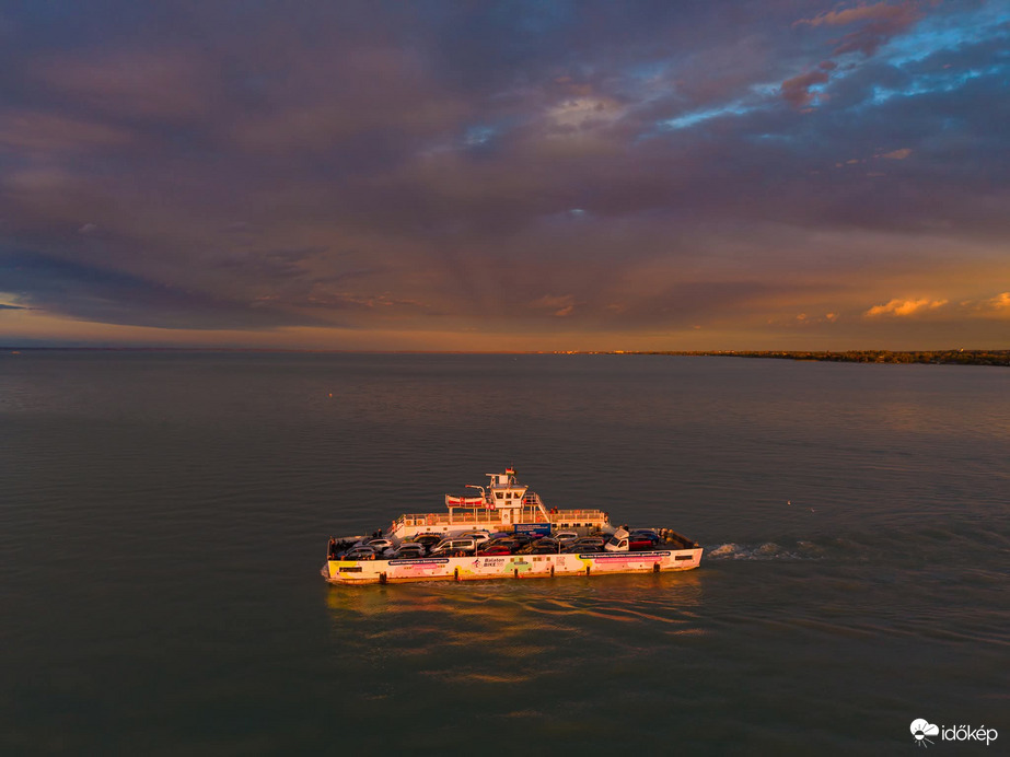 Naplemente a tihanyi csoben