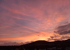 Lemenő nap fényei nyomában.