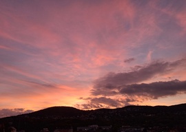 Lemenő nap nyomában. 