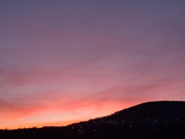 Egyre sötétebben ...