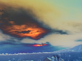 Tegnapi Napnyugta előtt. Játszottam kicsit a színekkel. :) 