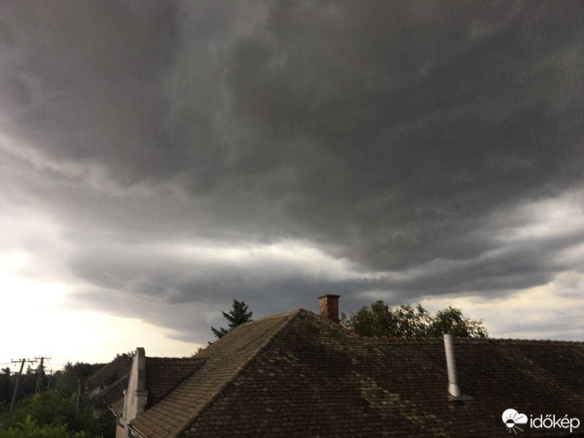 Észlelési fényképek