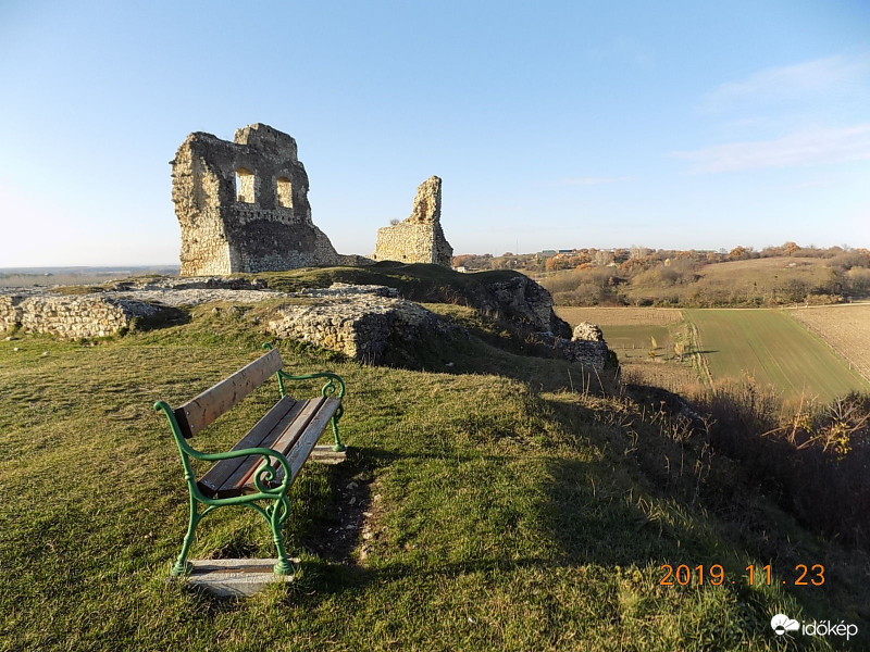 Szarvaskő vára, Döbrönte.