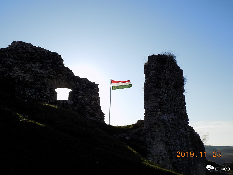 Szarvaskő vára, Döbrönte.