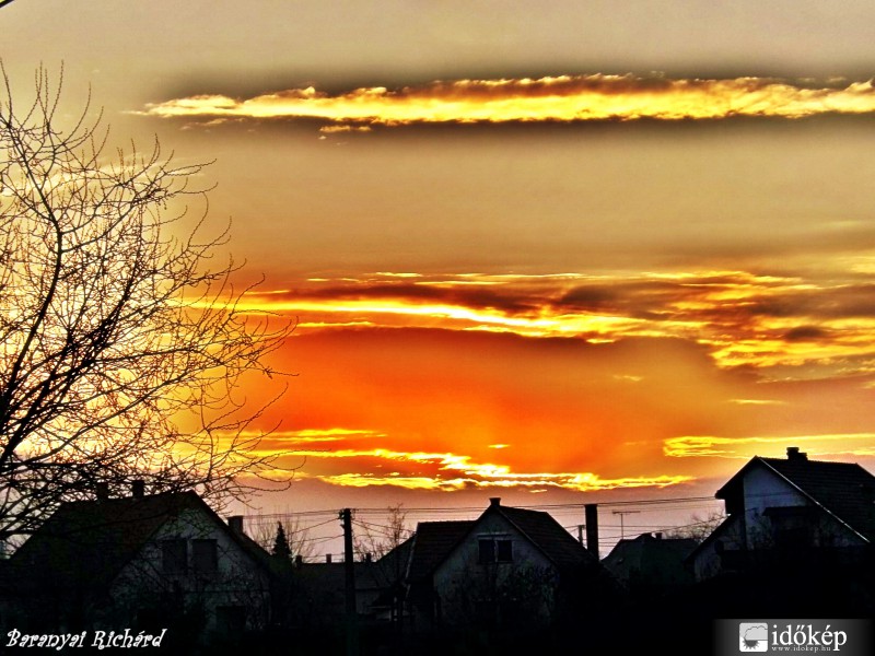 Látványos Naplemente