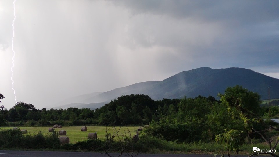 Észlelési fényképek