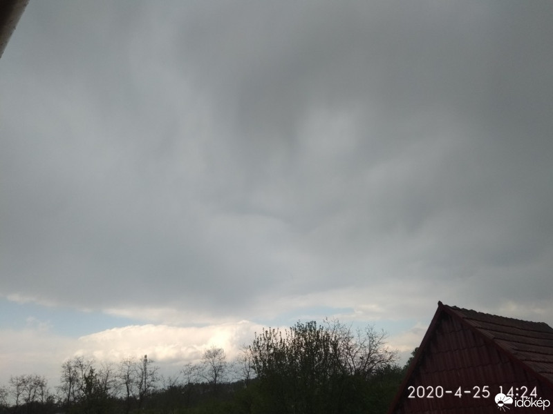 Észlelési fényképek