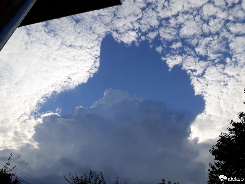 Észlelési fényképek