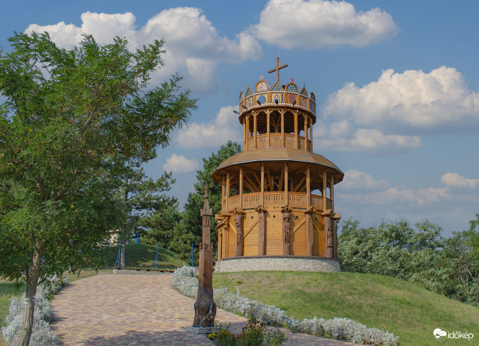 Szent Korona-kilátó Kisgyőrben