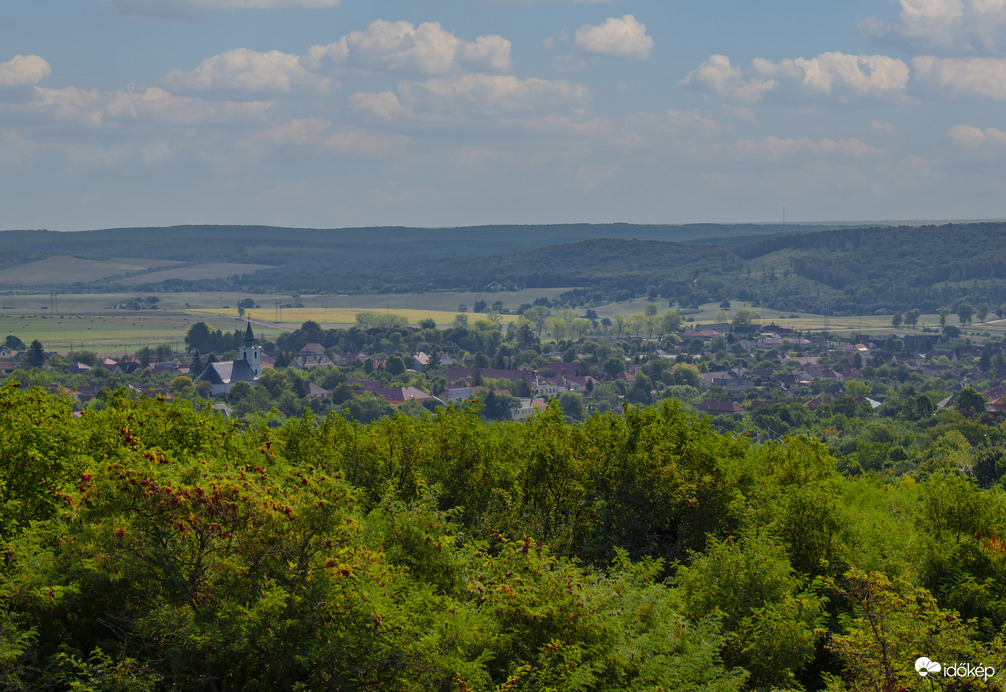 Szent Korona-kilátó panoráma
