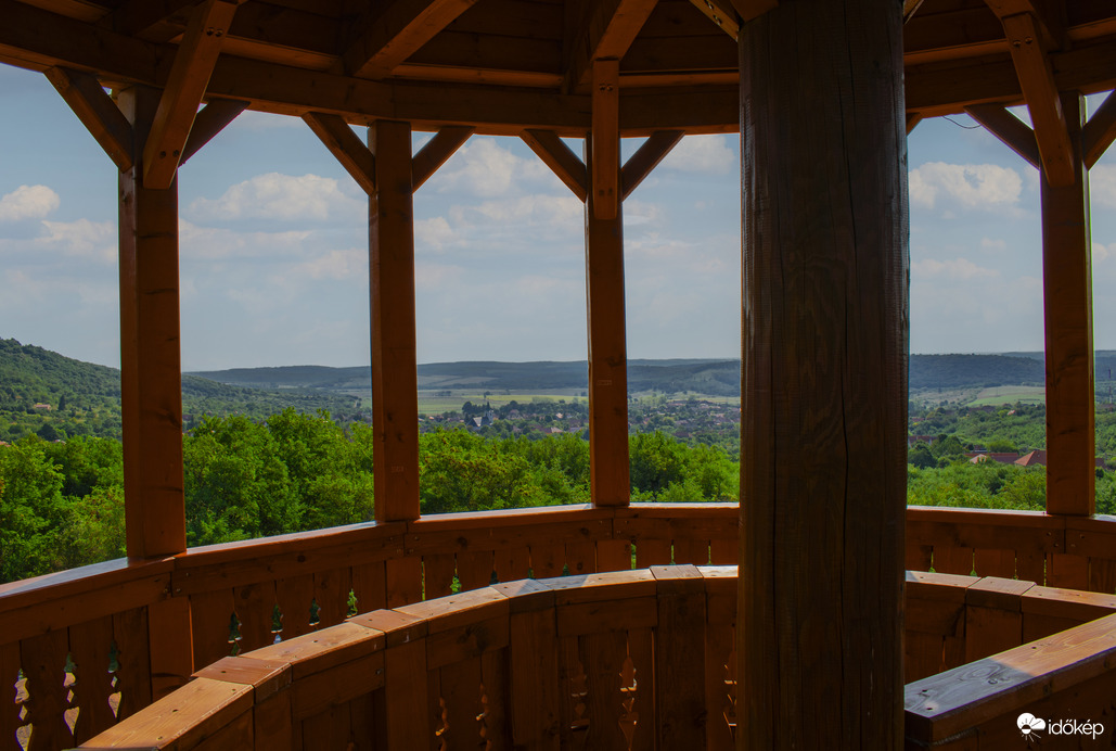Szent Korona-kilátó panoráma