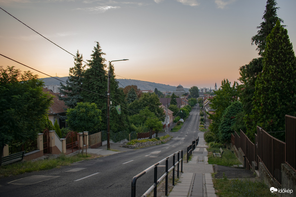 Reggeli csodás színek Gyöngyösről