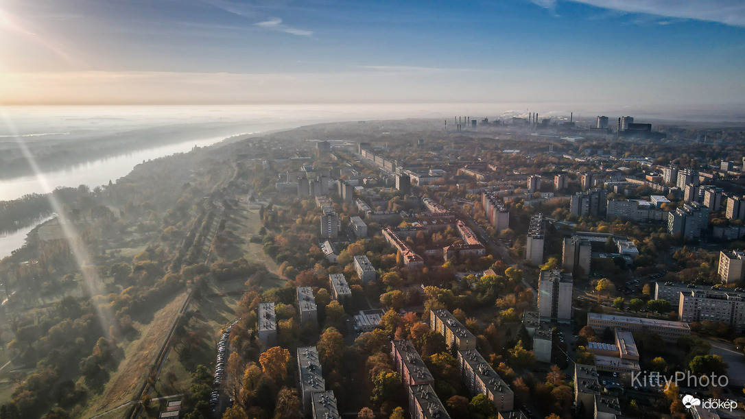 Ébredező Dunaújváros