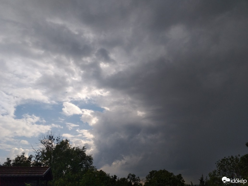 Észlelési fényképek