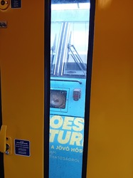 Mozdony mögött  :)